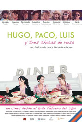 Hugo, Paco, Luis y tres chicas de rosa