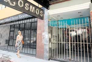 La UBA gastó U$S 2.500.000 en el Cine Cosmos