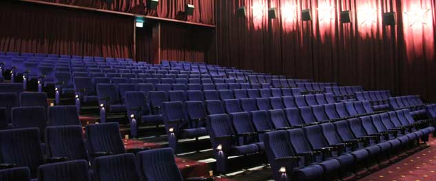 Algunos cines abren más tarde por el paro del jueves