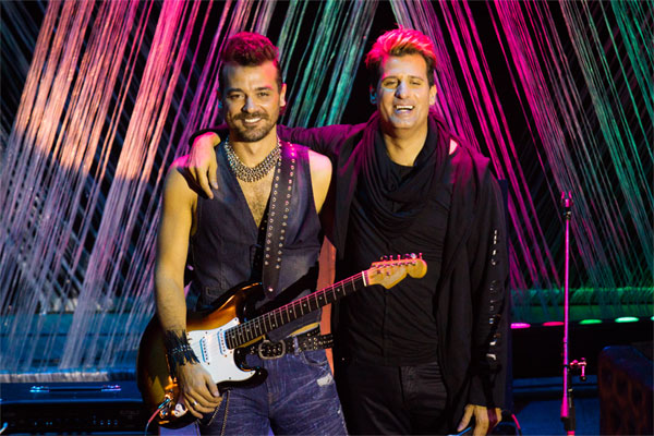 Cantantes en guerra