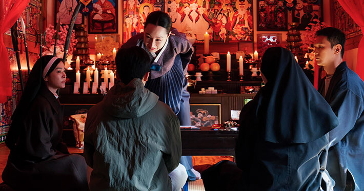 Dos monjas: Exorcismos prohibidos